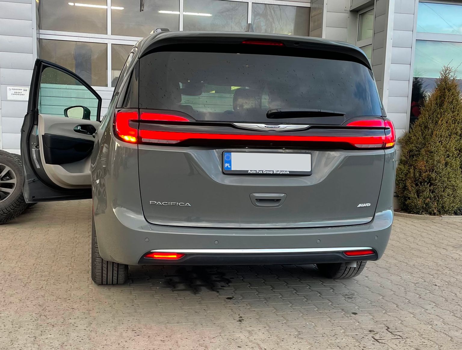 Chrysler Pacifica 2021 3.6 V6 AWD konwersja USA - EU